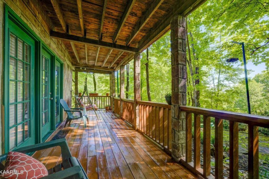 Moonshine Manor-Pets Ok-W/D-Pool Table-Arcade-Hot Tub Vila Gatlinburg Exterior foto